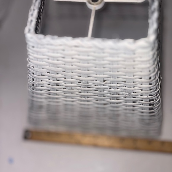 White Woven Wicker Basket Lampshade vintage square - Picture 3 of 7